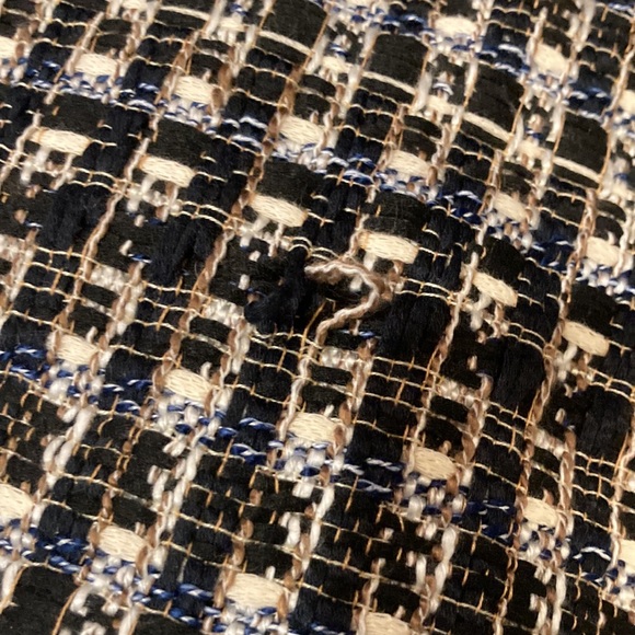 Tweed Skirt from Ann Taylor size 6 - Picture 3 of 3